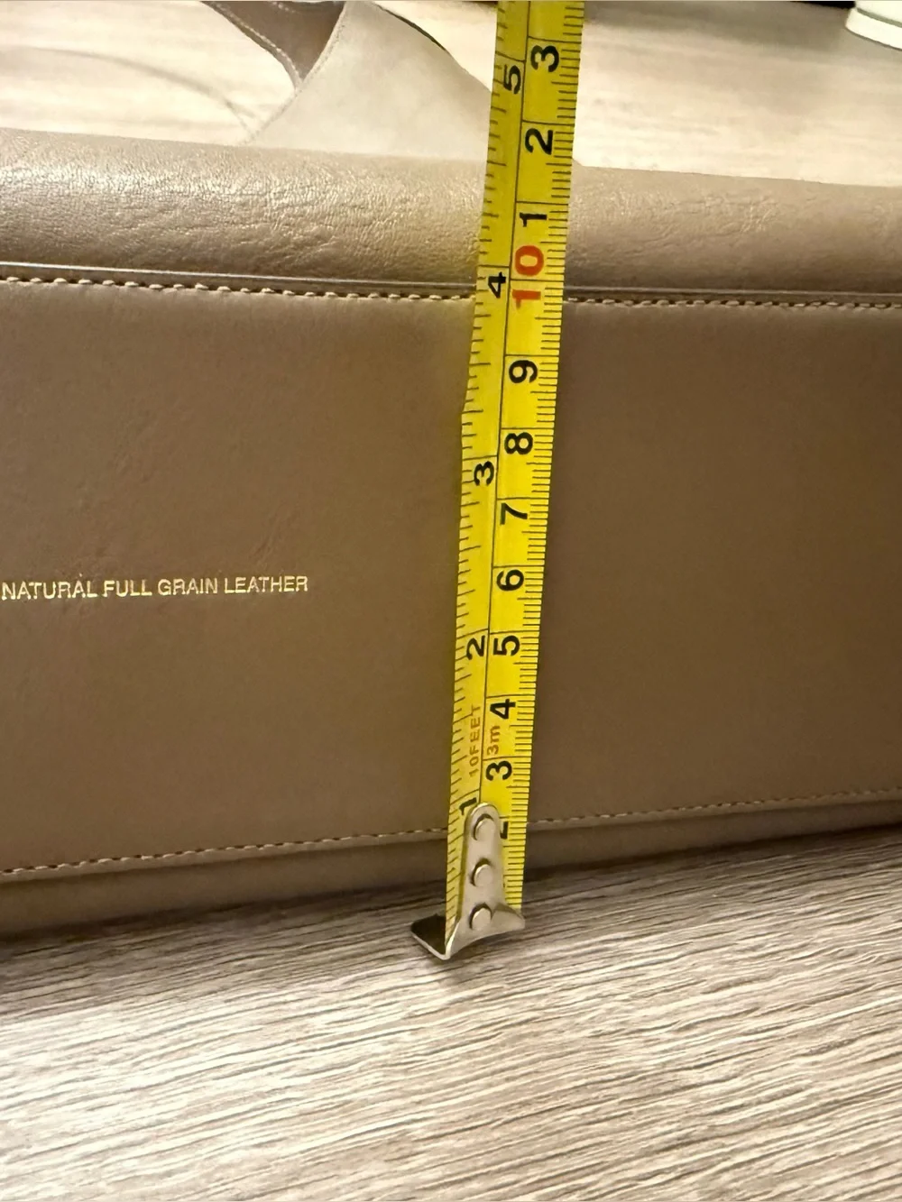 Coach excellent minimal